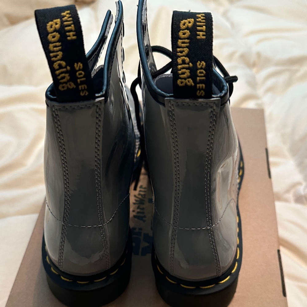 Dr. Martens 1460 Gray Patent Leather Boots NIB - Picture 4 of 9